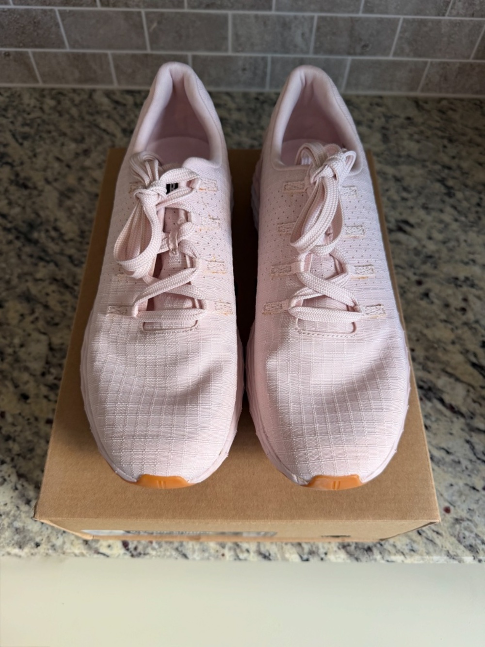 NOBULL Ripstop Runner W7.5 Pink - Picture 2 of 8